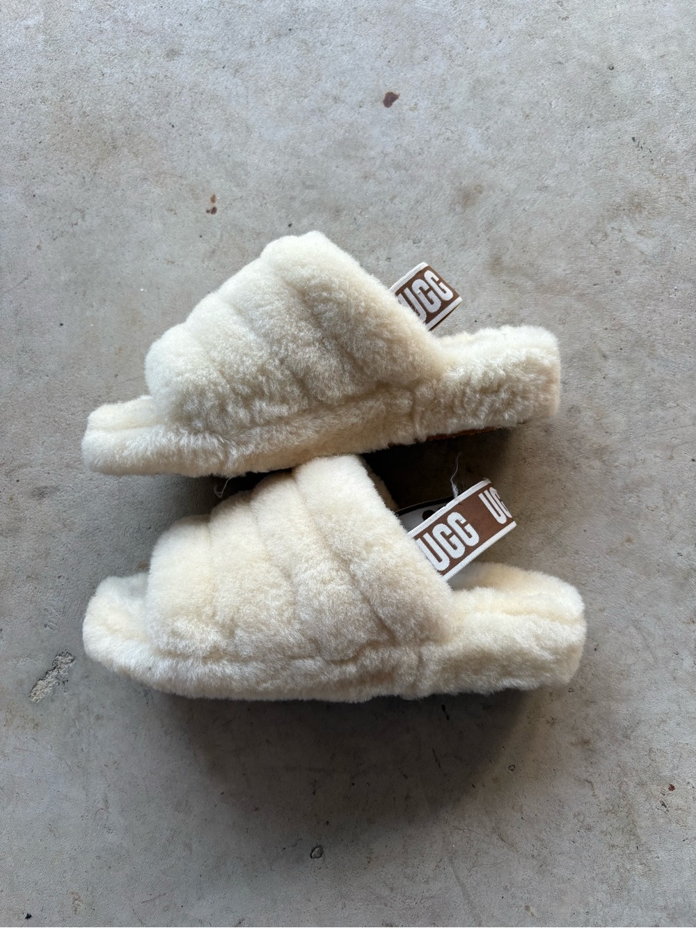 UGG® Fluff Yeah Slide Cream/White